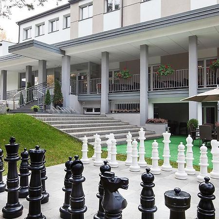 Inwest Osrodek Szkoleniowo-Wypoczynkowy Hotel Смардзевице Екстериор снимка