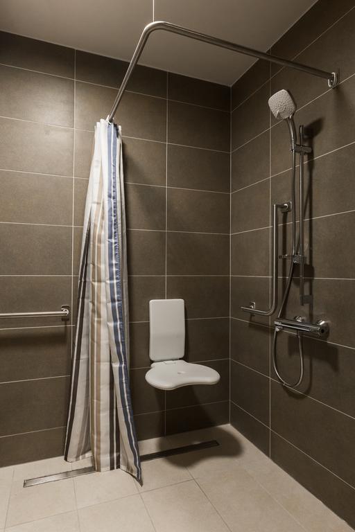 Inwest Osrodek Szkoleniowo-Wypoczynkowy Hotel Смардзевице Стая снимка