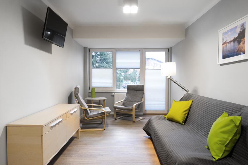 Inwest Osrodek Szkoleniowo-Wypoczynkowy Hotel Смардзевице Стая снимка